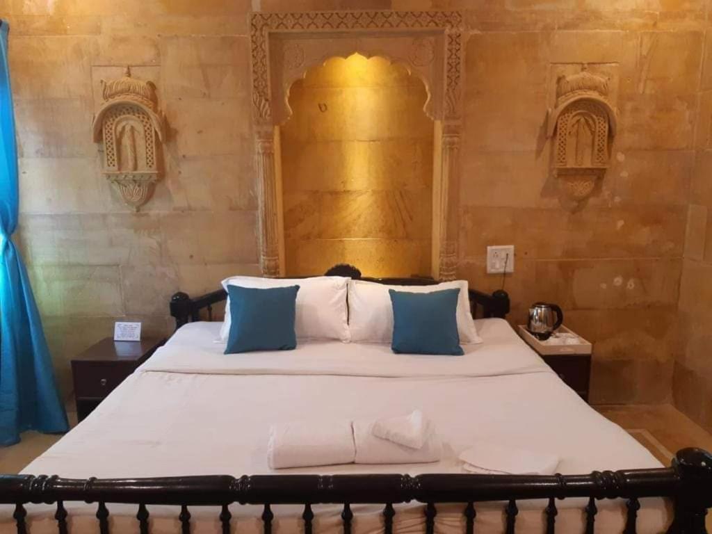 Hotel Nirmal Haveli Jaisalmer Værelse billede